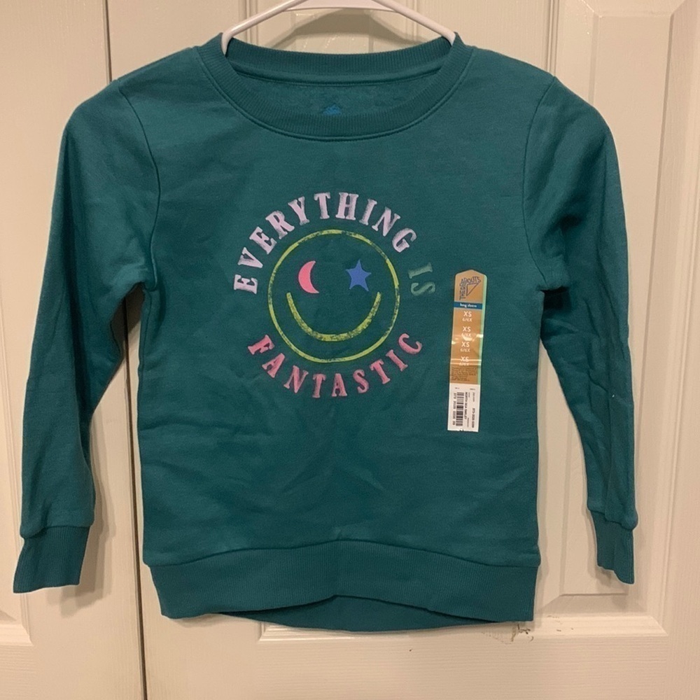 ThereAbouts Graphic Crewneck Sweatshirt